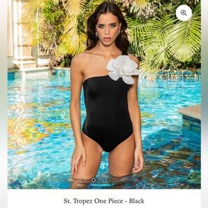 BNWT Women’s The Noli Shop St. Tropez One Piece Black